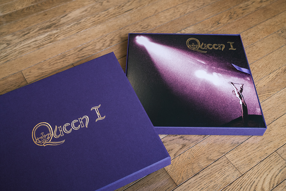 X100VIで撮ったQUEENのCDの写真